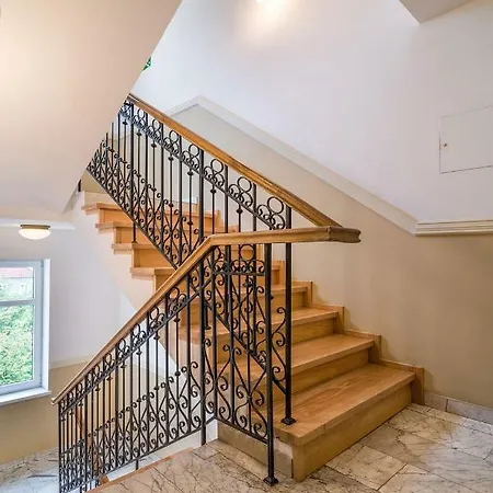 Apartment Rentplanet - Ruska